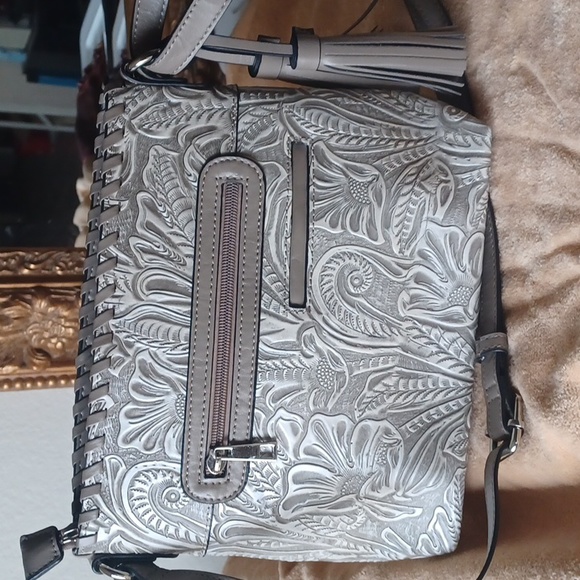 MC Crossbody purse - Picture 2 of 6